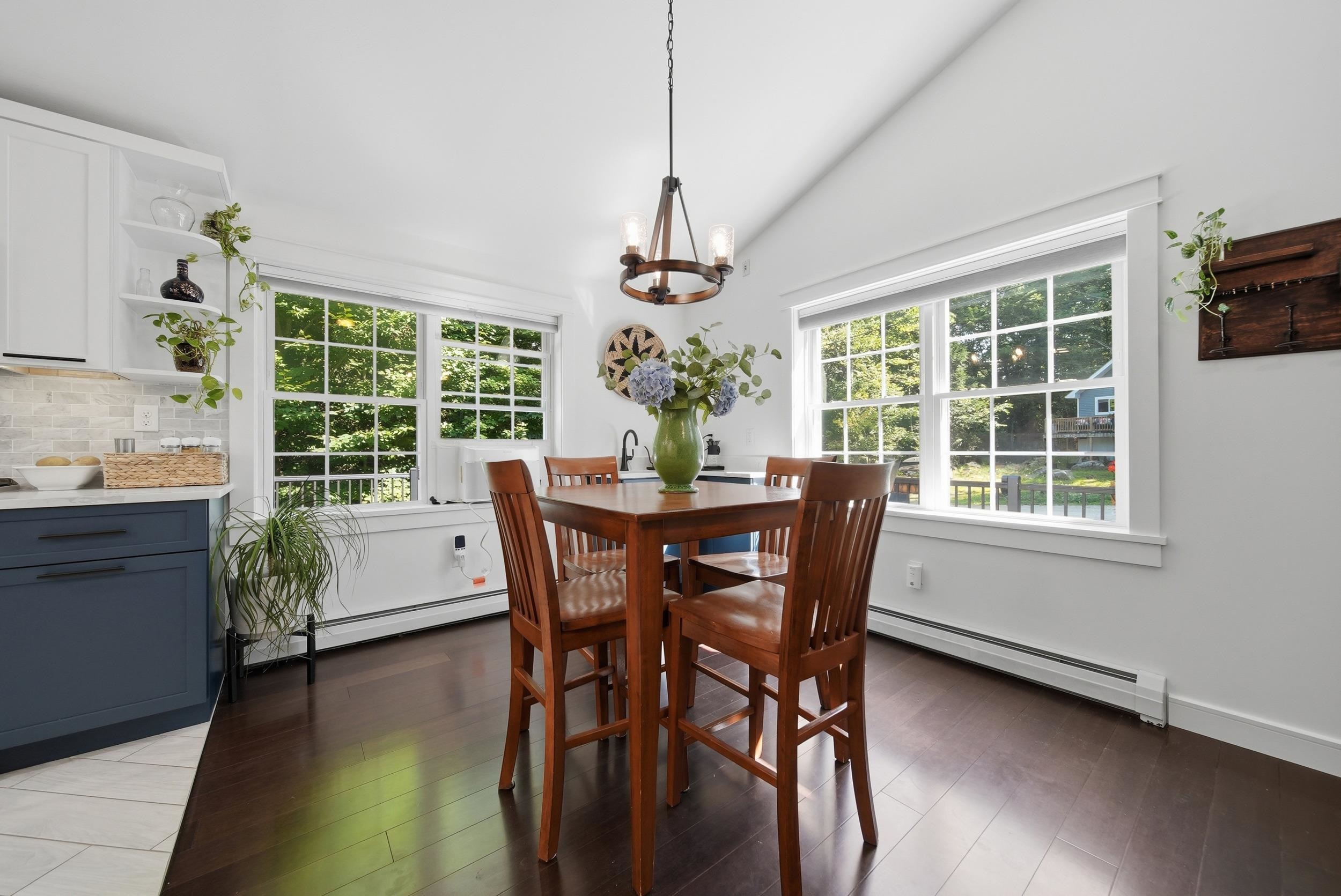 7 Old Lantern Road
