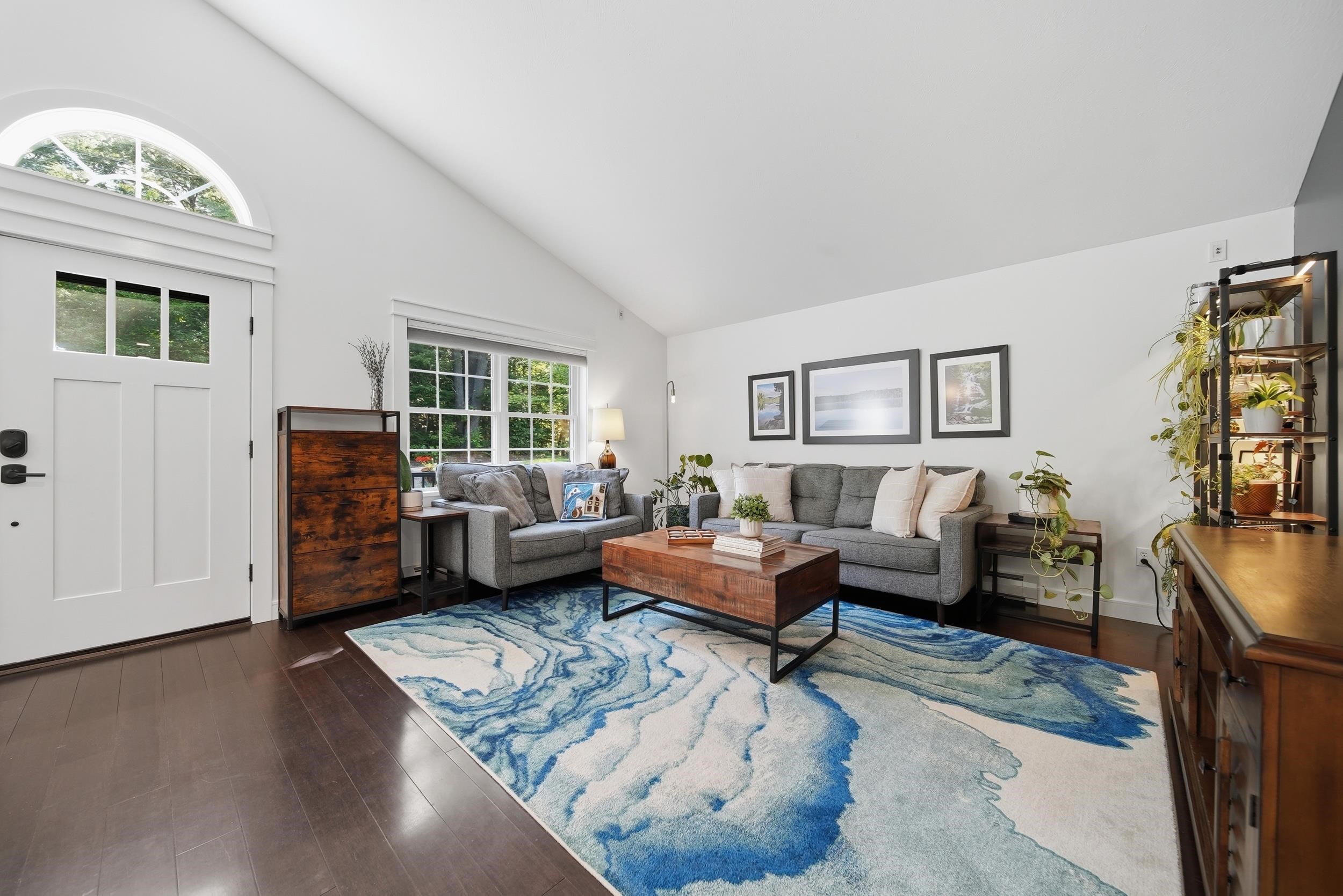 7 Old Lantern Road
