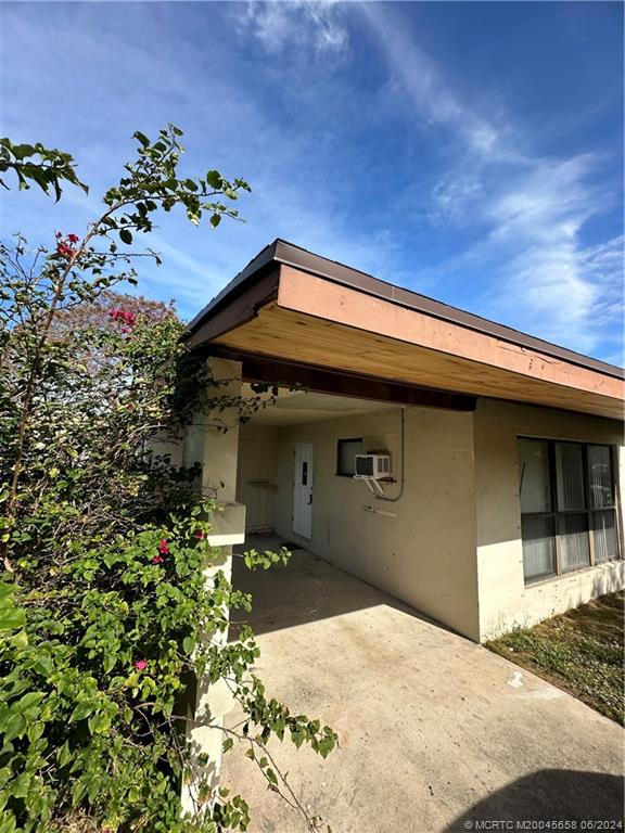 610 Gardenia Avenue
