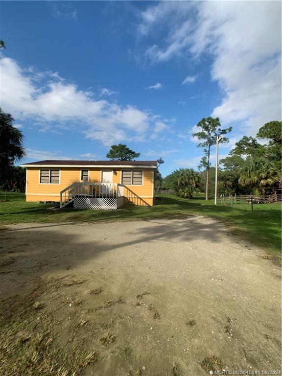 6105 SW Gator Trail