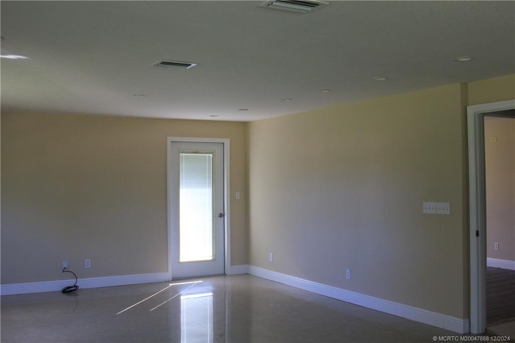 6105B SW Gator Trail