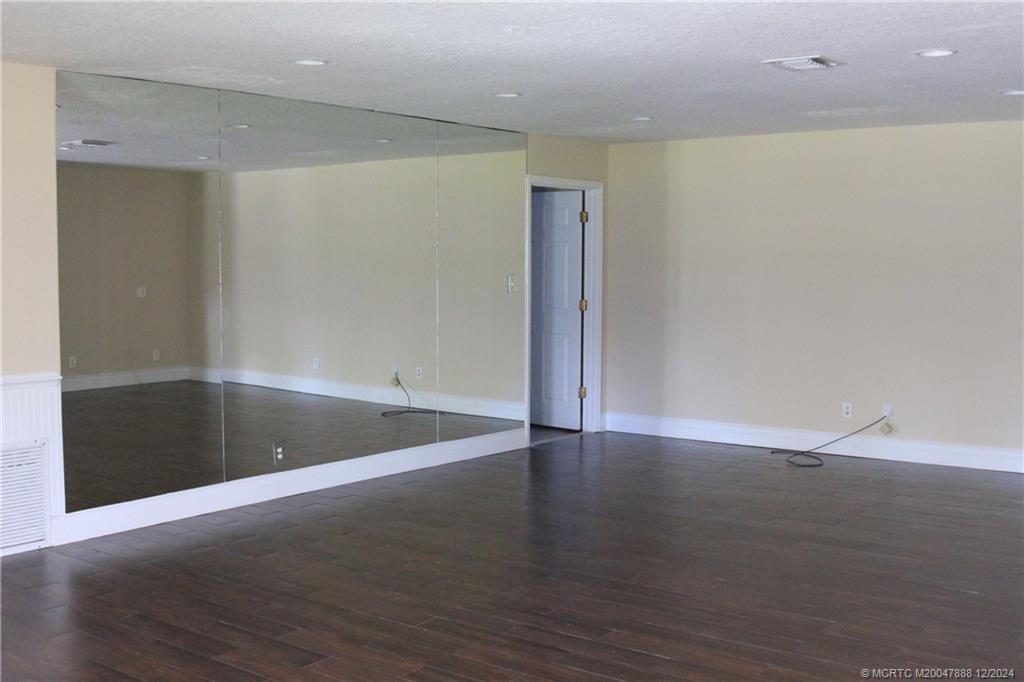 6105B SW Gator Trail