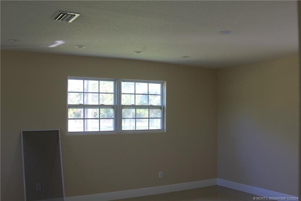 6105B SW Gator Trail