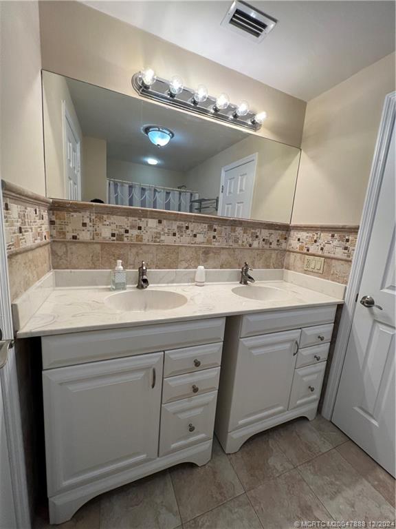 6105B SW Gator Trail