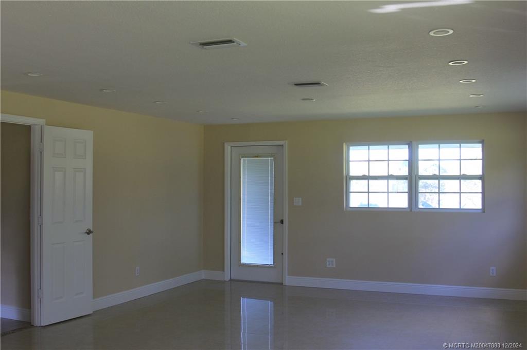 6105B SW Gator Trail