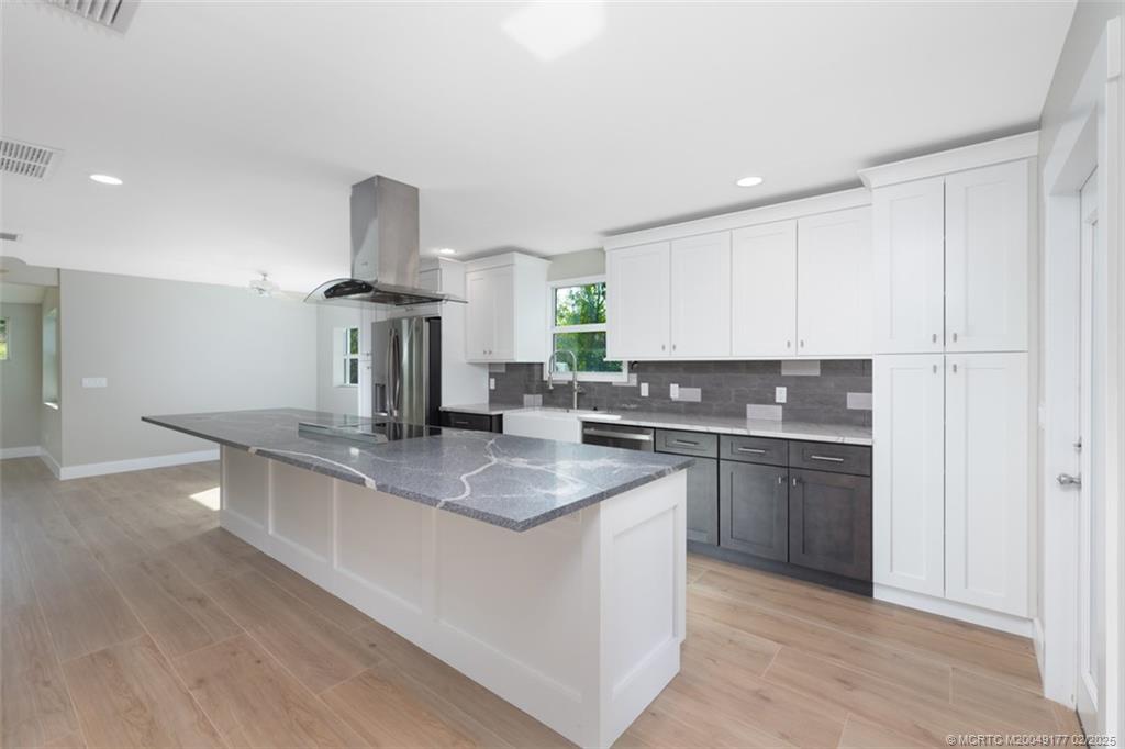 1036 NE Wright Avenue