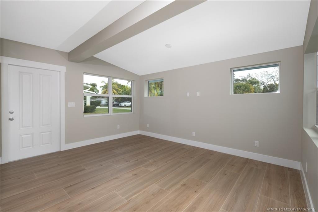 1036 NE Wright Avenue