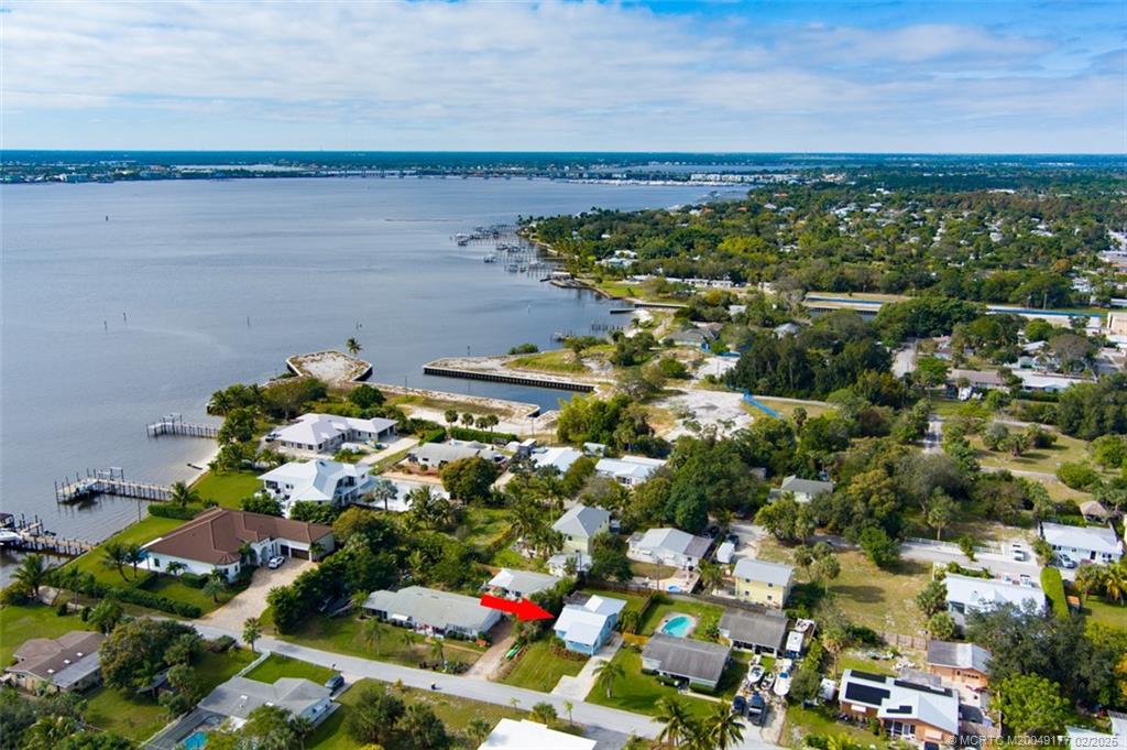 1036 NE Wright Avenue