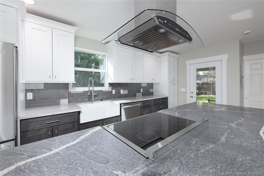 1036 NE Wright Avenue