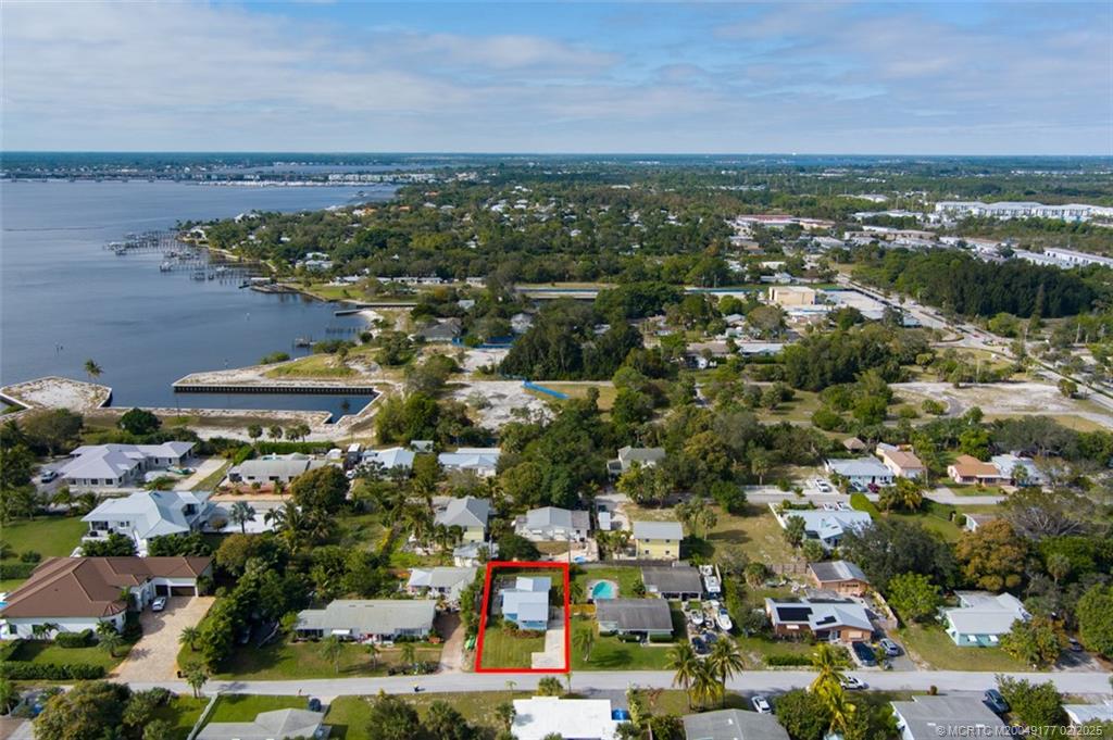 1036 NE Wright Avenue