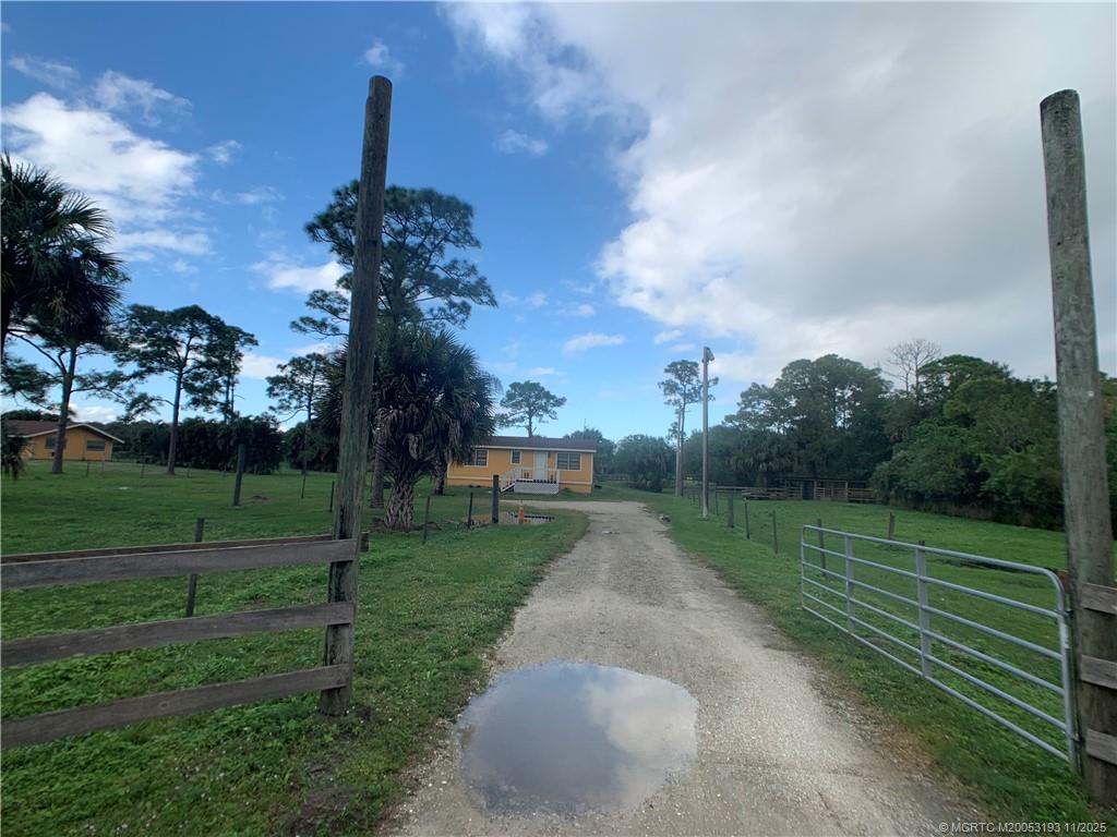 6105 SW Gator Trail A