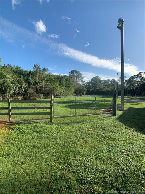 6105 SW Gator Trail A