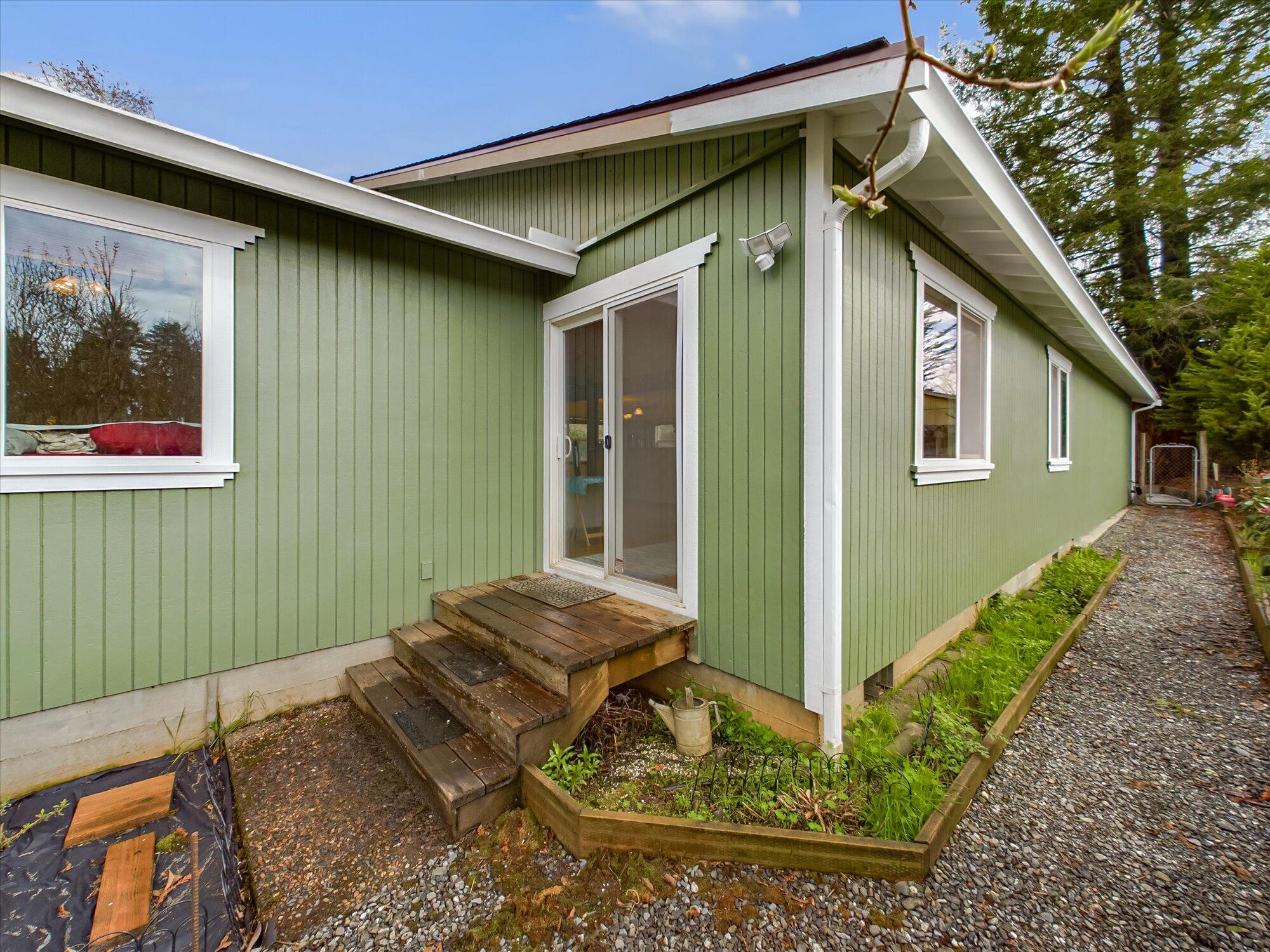 2302 Second Street, McKinleyville