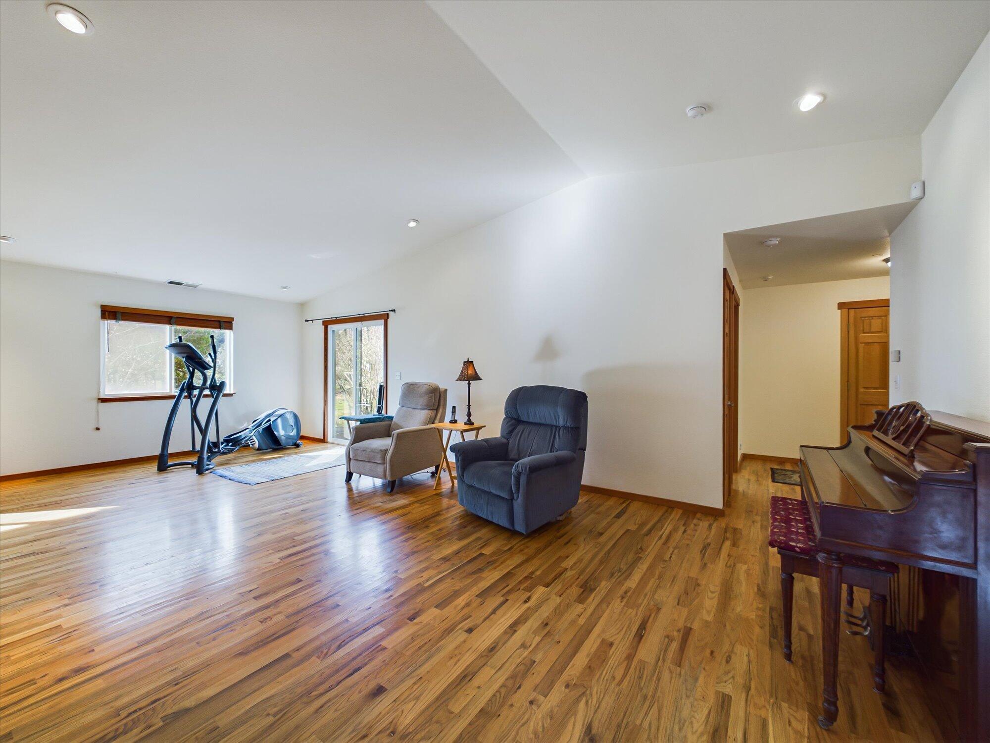 2302 Second Street, McKinleyville