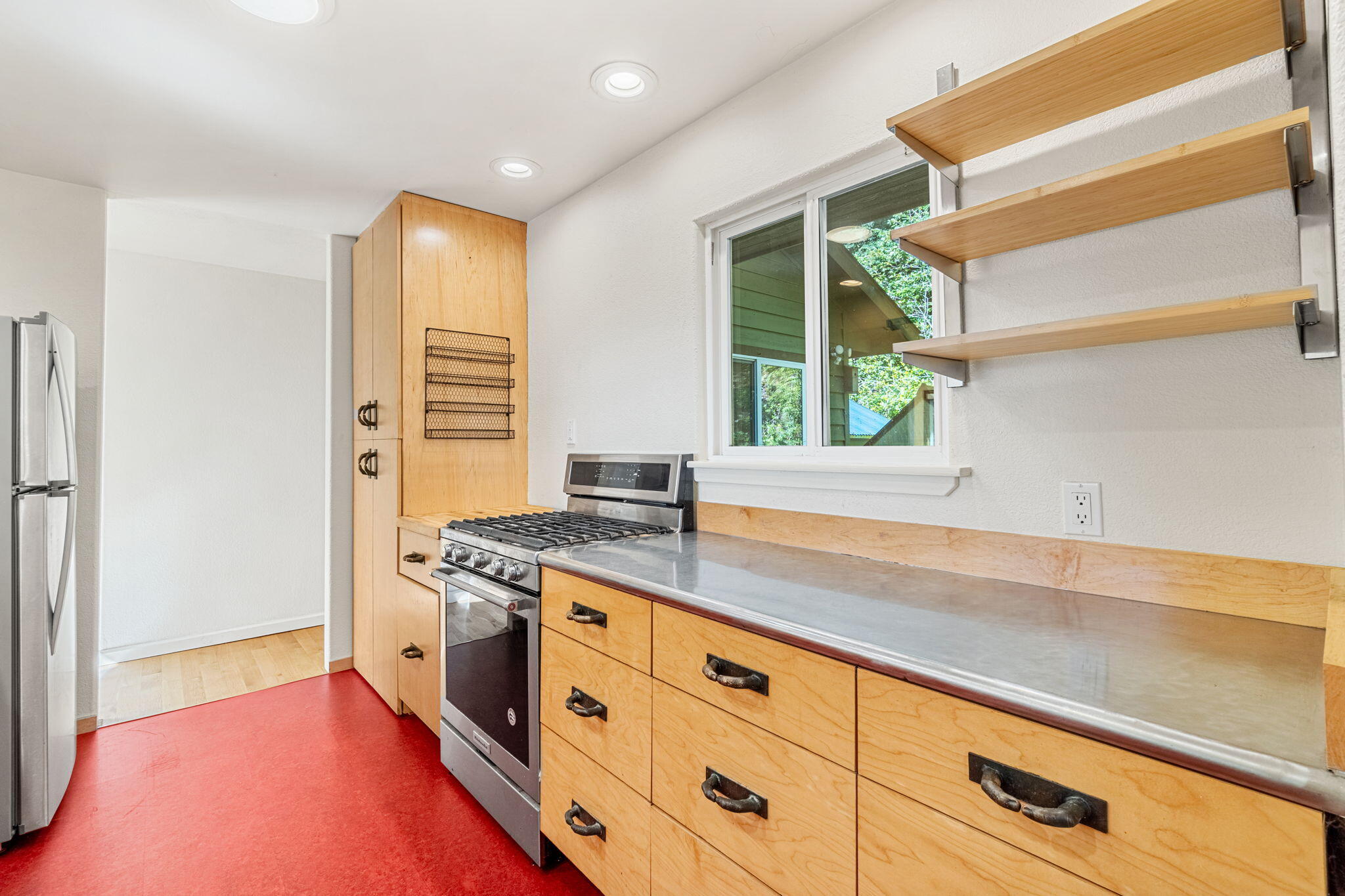 2340 Greenwood Heights Drive