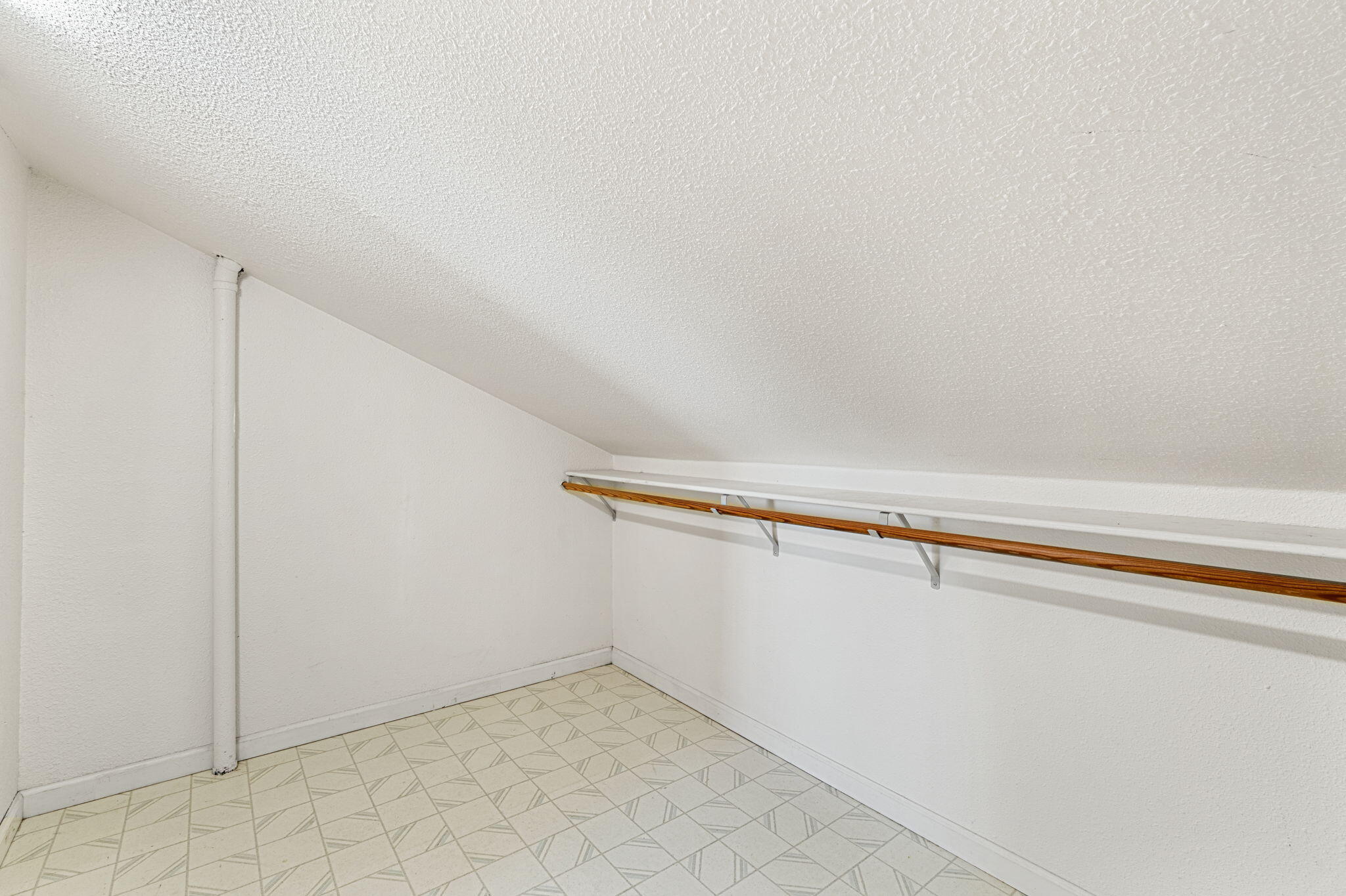 2340 Greenwood Heights Drive