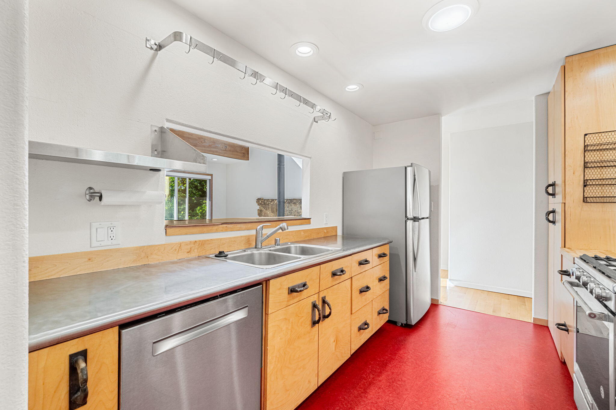 2340 Greenwood Heights Drive