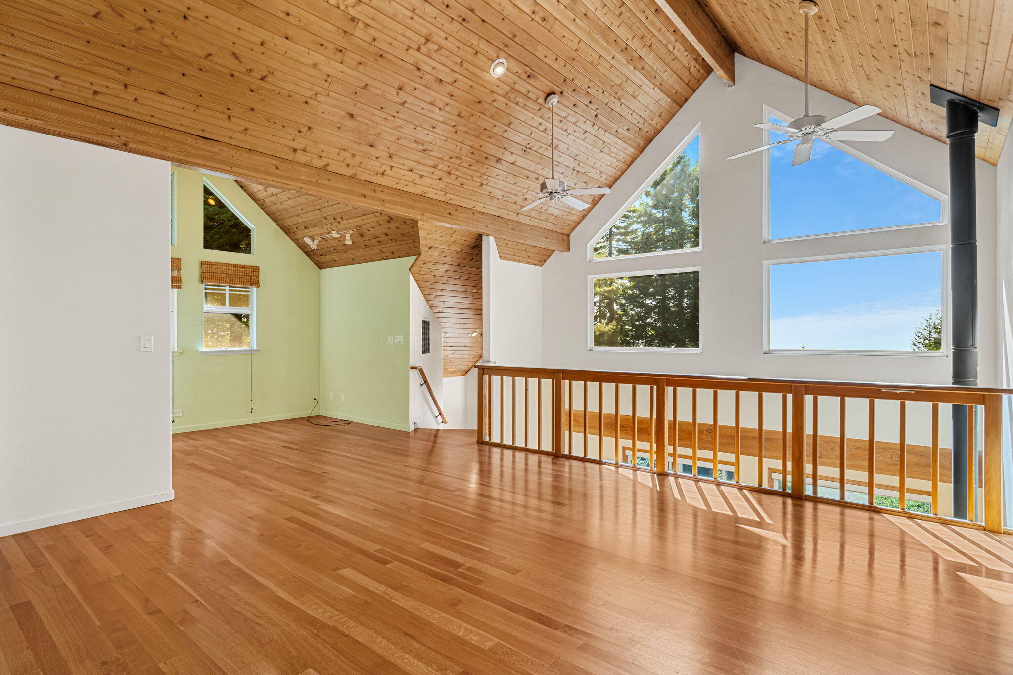 2340 Greenwood Heights Drive