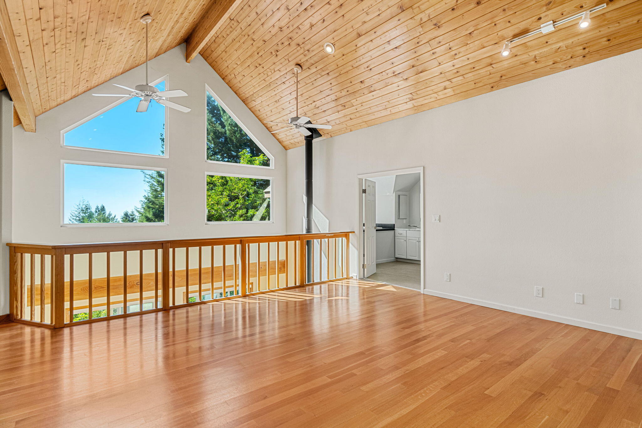 2340 Greenwood Heights Drive