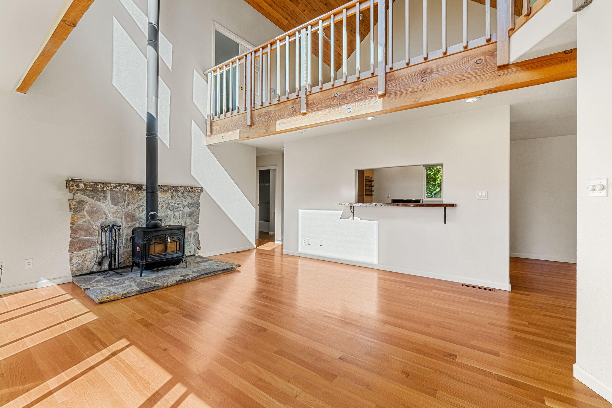 2340 Greenwood Heights Drive