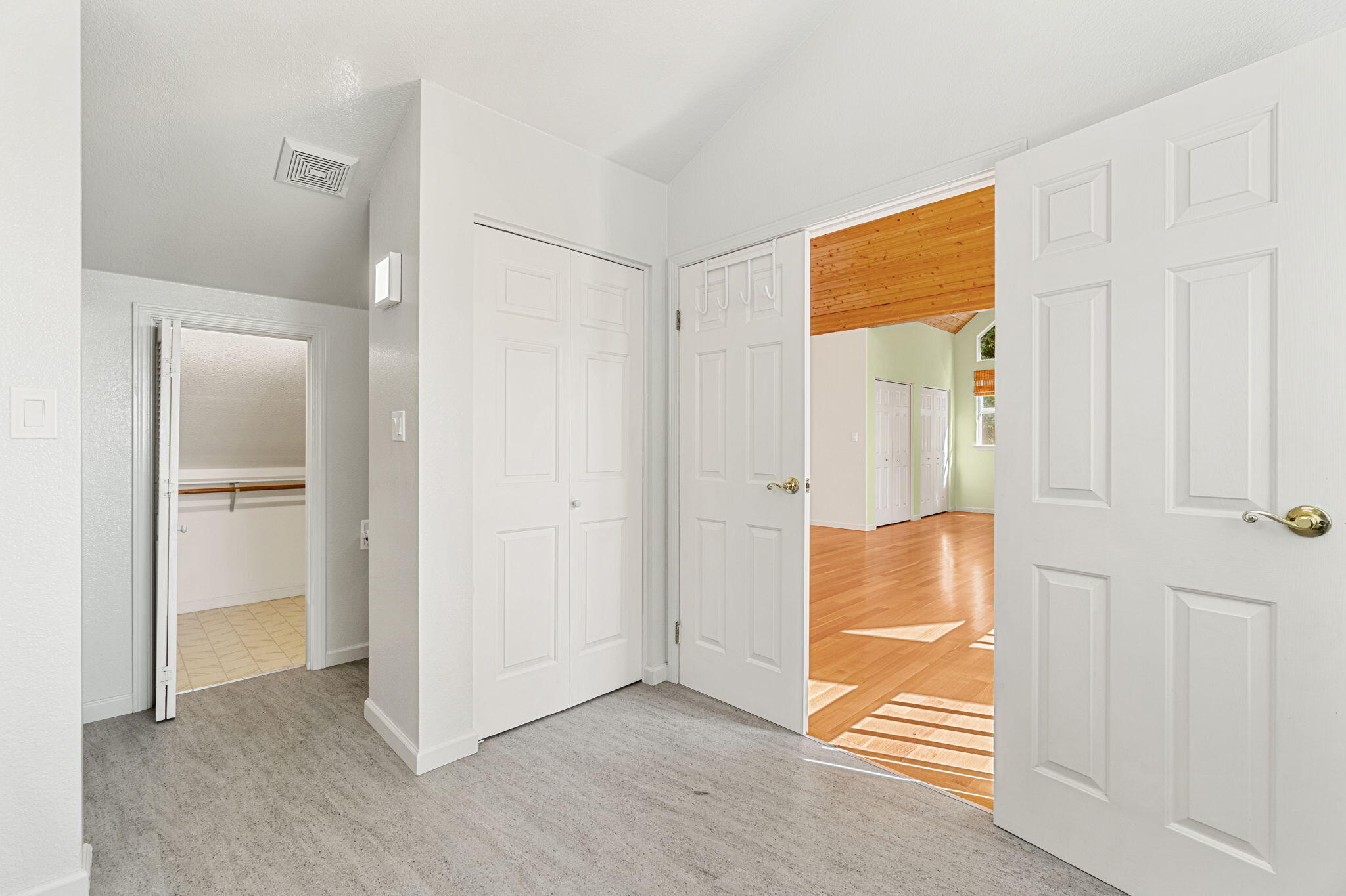 2340 Greenwood Heights Drive