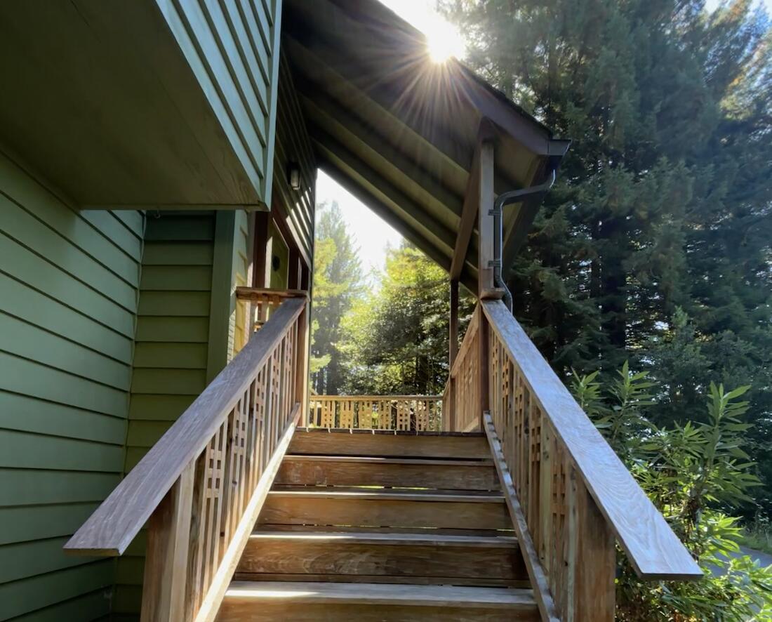 2340 Greenwood Heights Drive