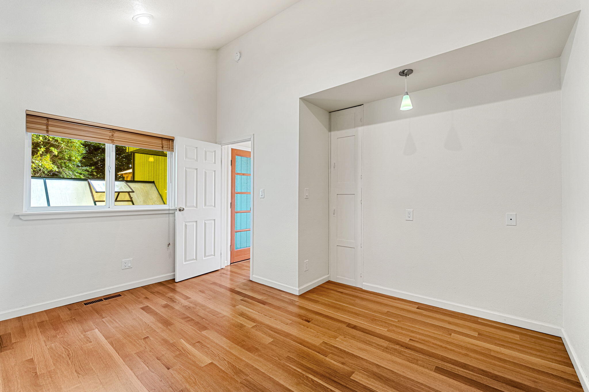 2340 Greenwood Heights Drive