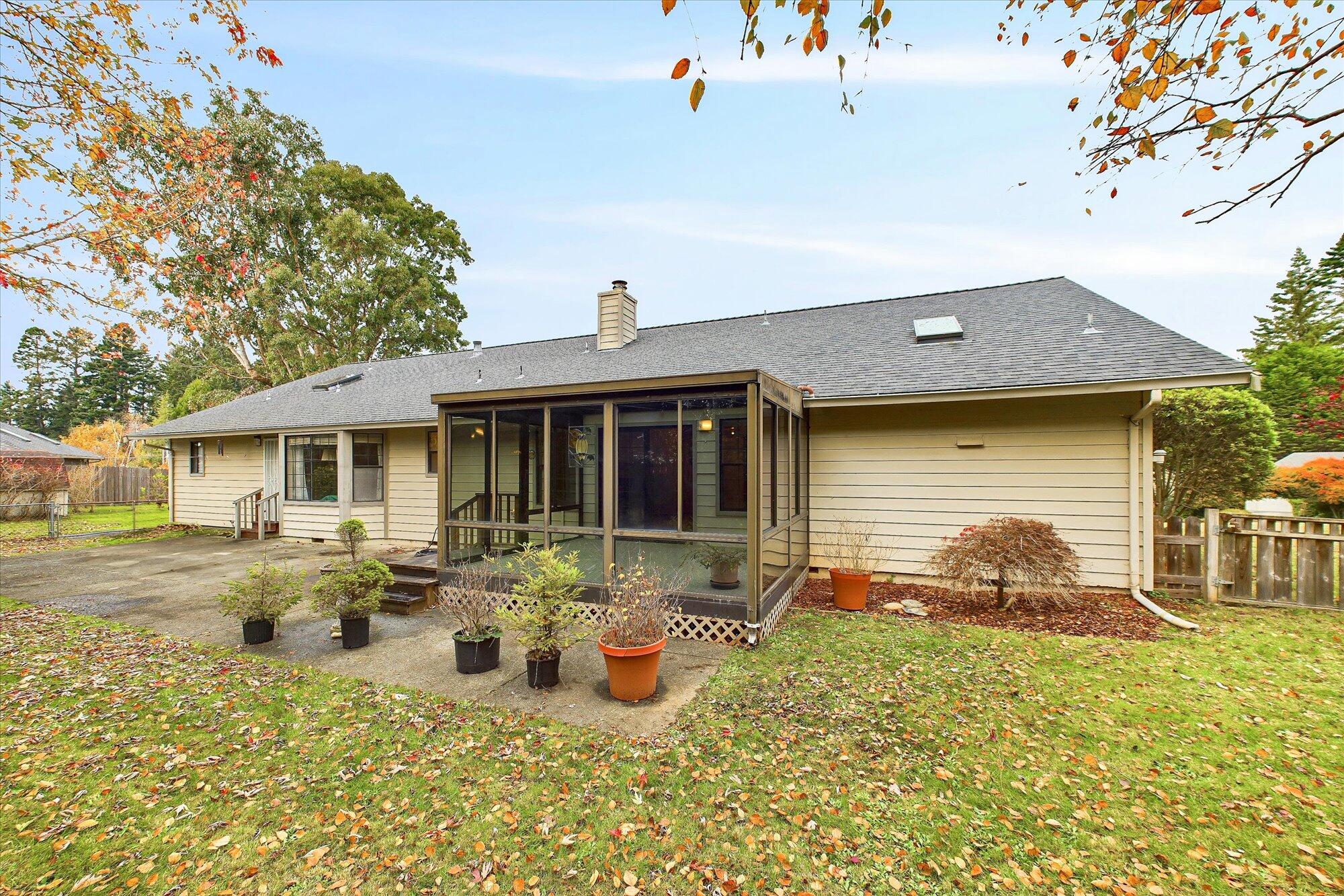 1884 Bartow Road, McKinleyville