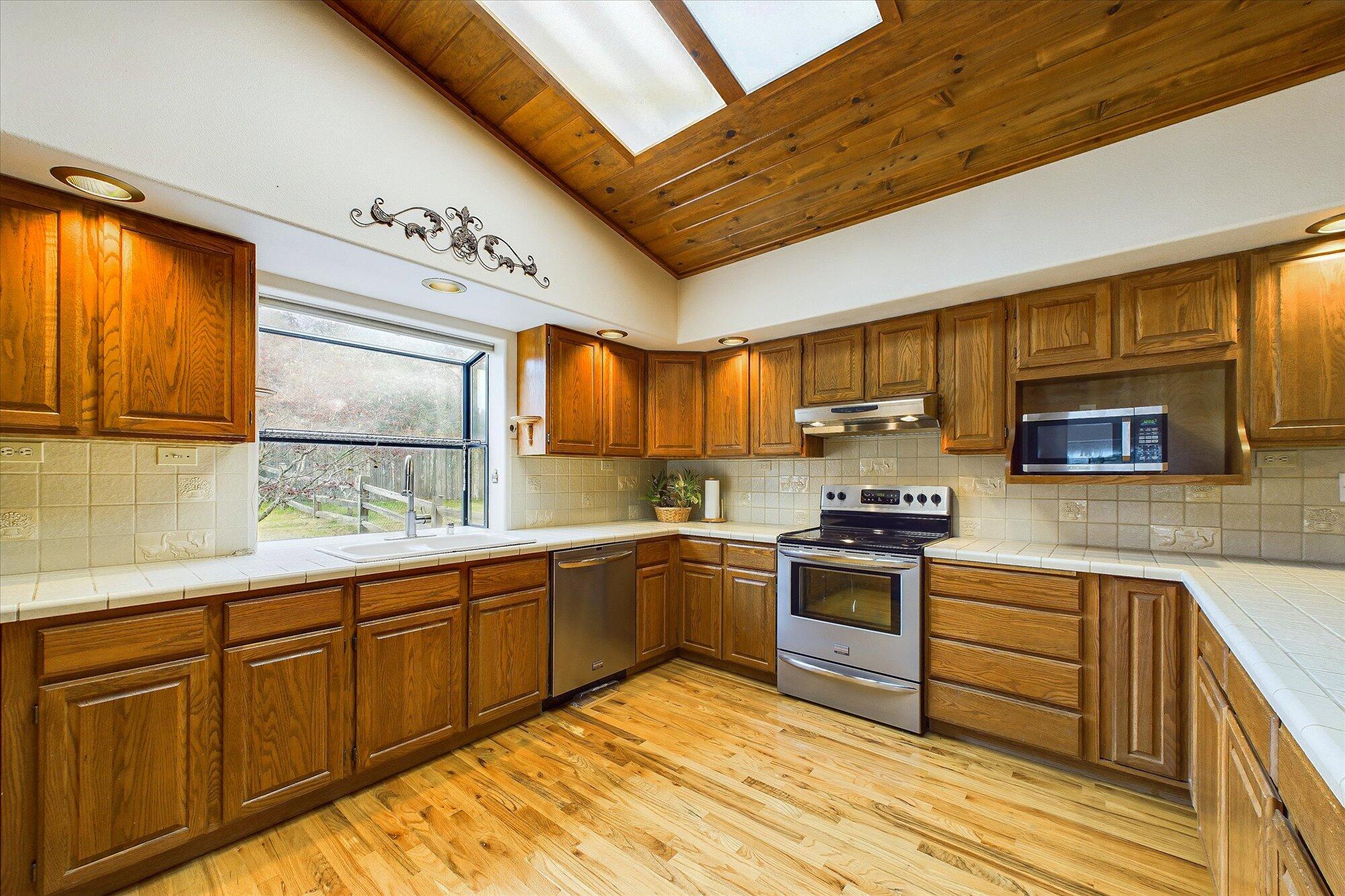 1884 Bartow Road, McKinleyville