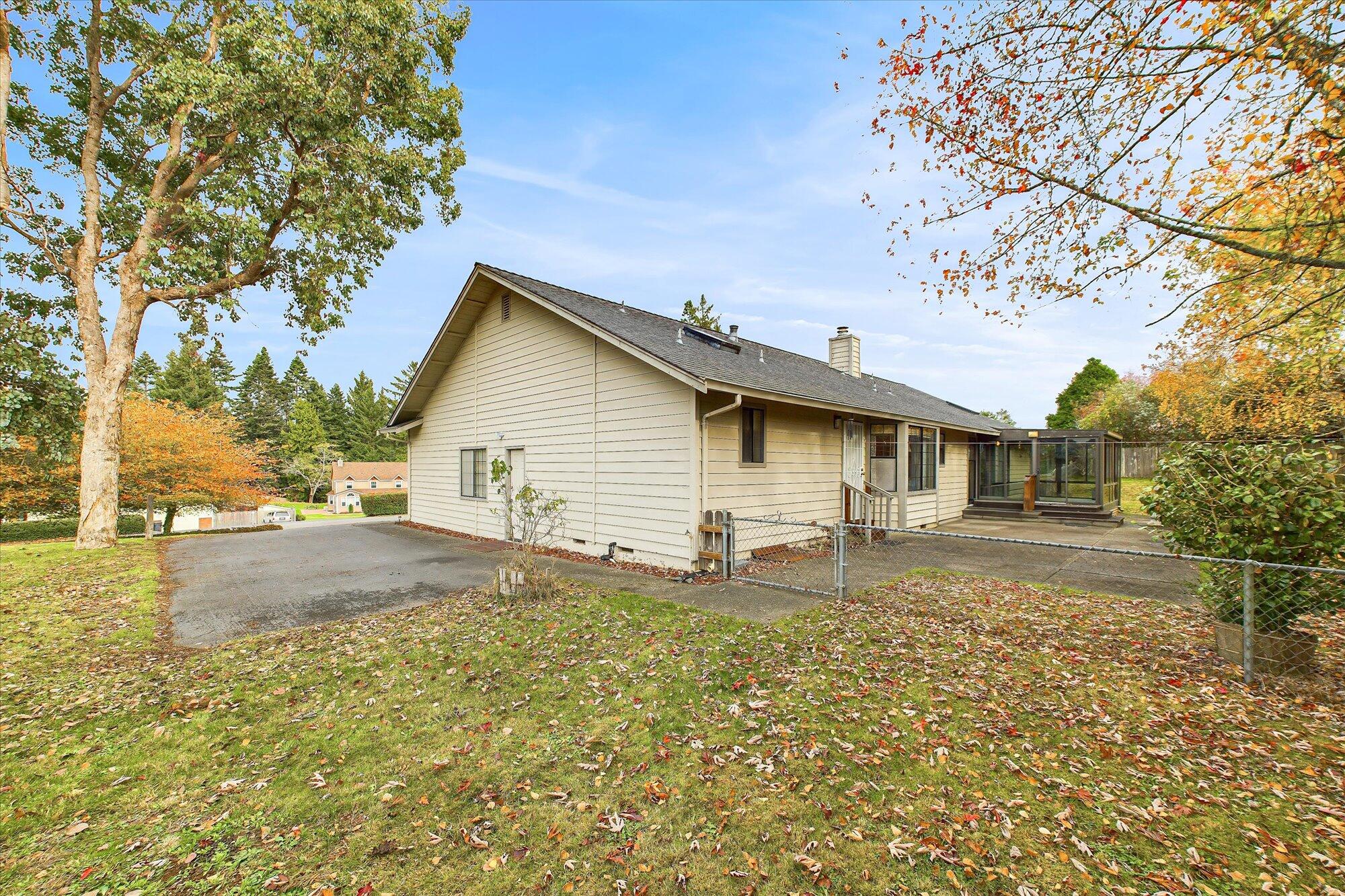 1884 Bartow Road, McKinleyville