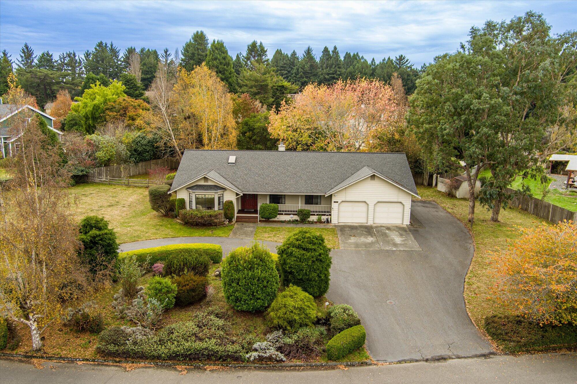 1884 Bartow Road, McKinleyville