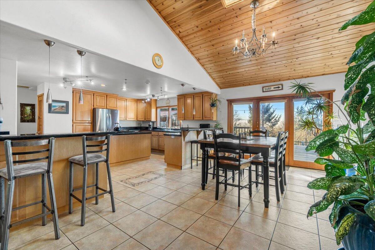 1636 Tompkins Hill Road