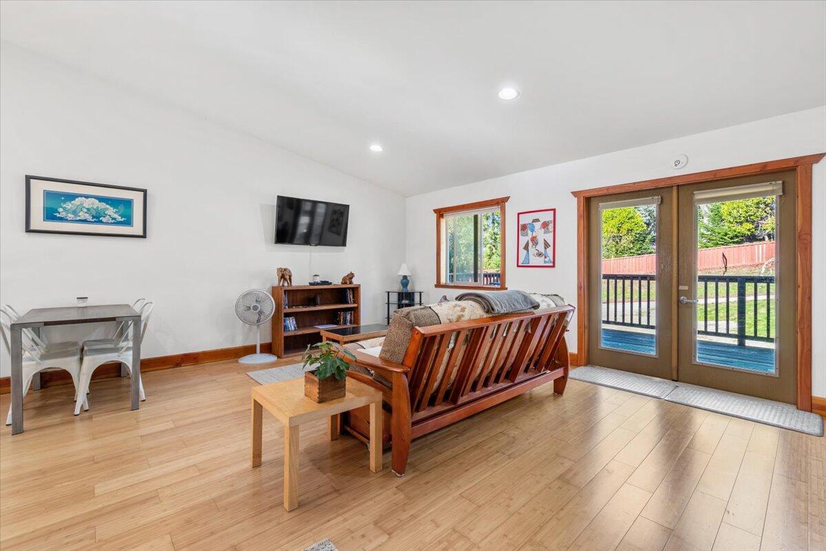 1636 Tompkins Hill Road