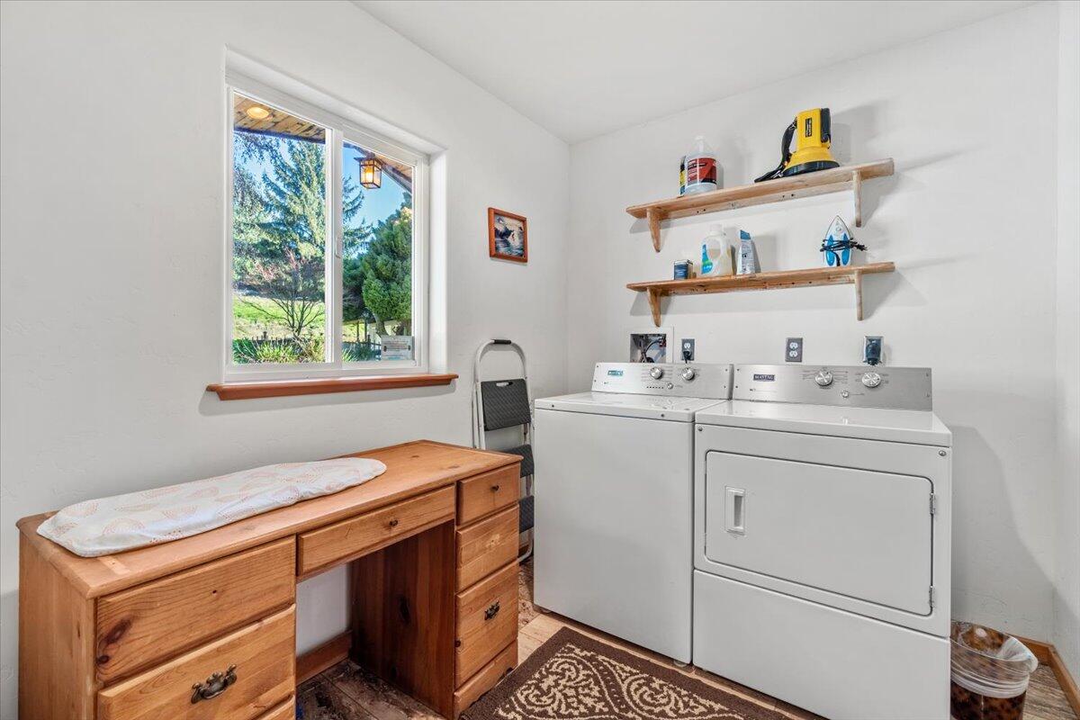 1636 Tompkins Hill Road