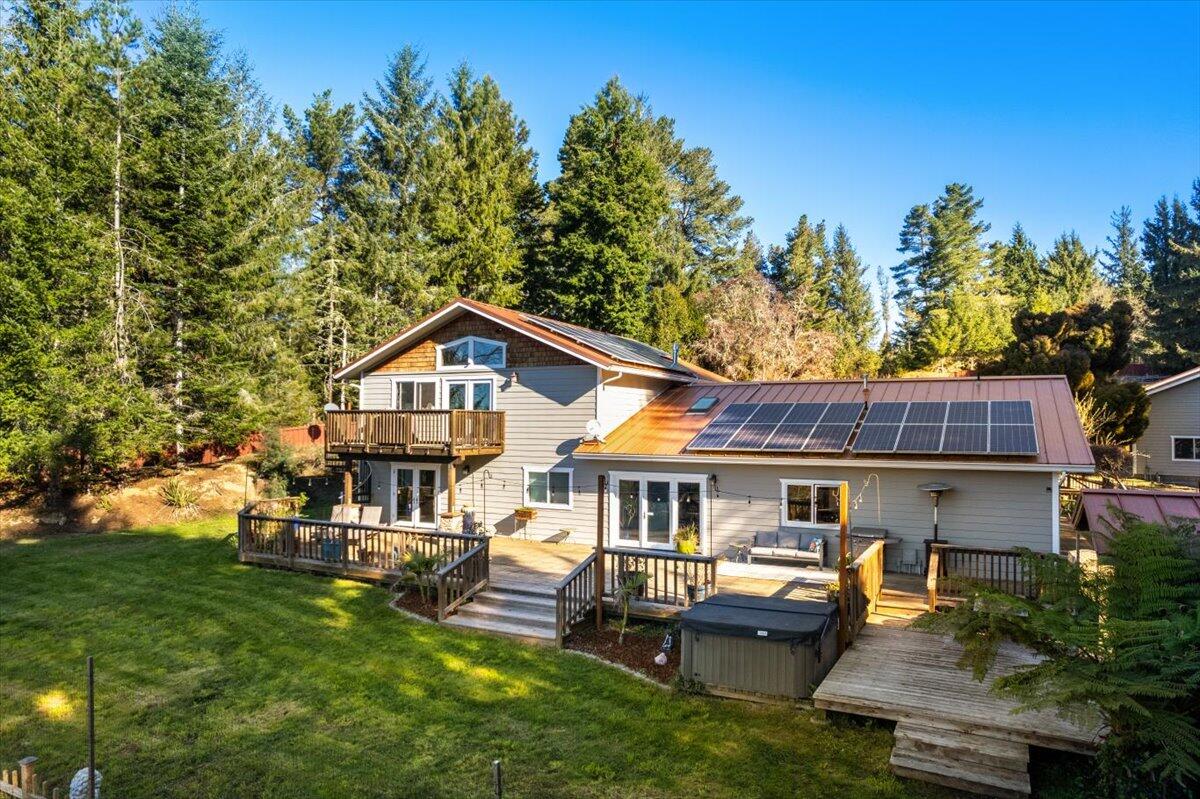 1636 Tompkins Hill Road