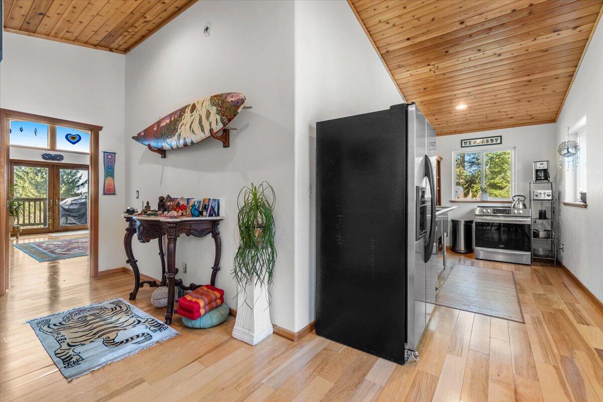 1636 Tompkins Hill Road