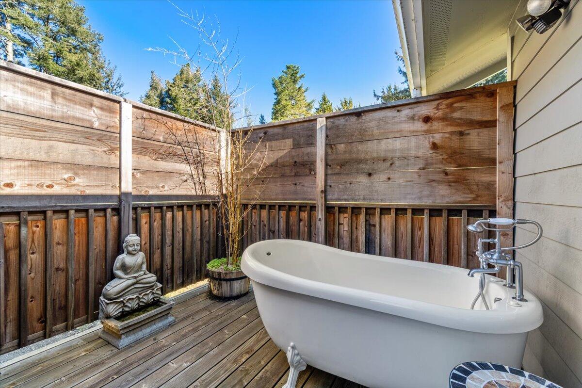 1636 Tompkins Hill Road