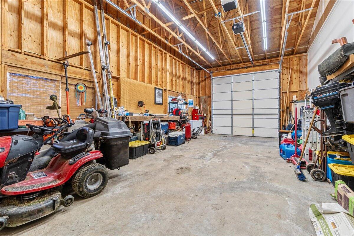 1636 Tompkins Hill Road