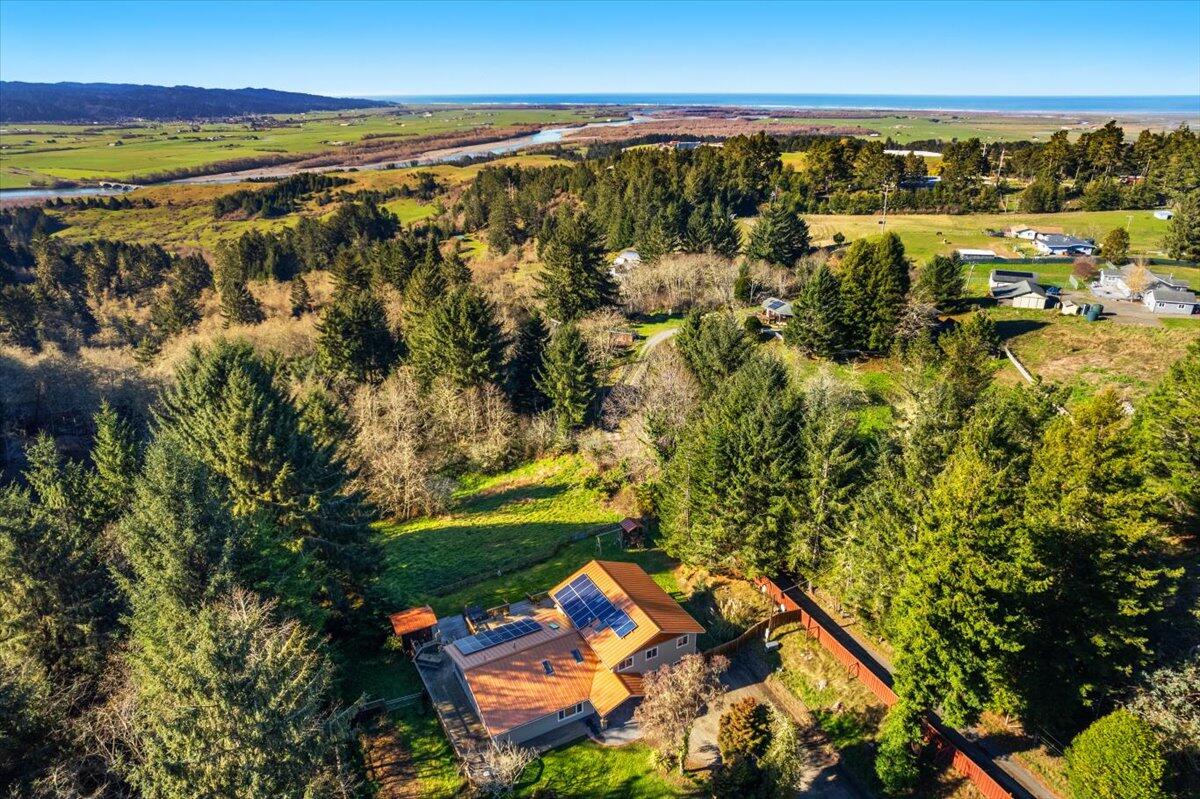 1636 Tompkins Hill Road