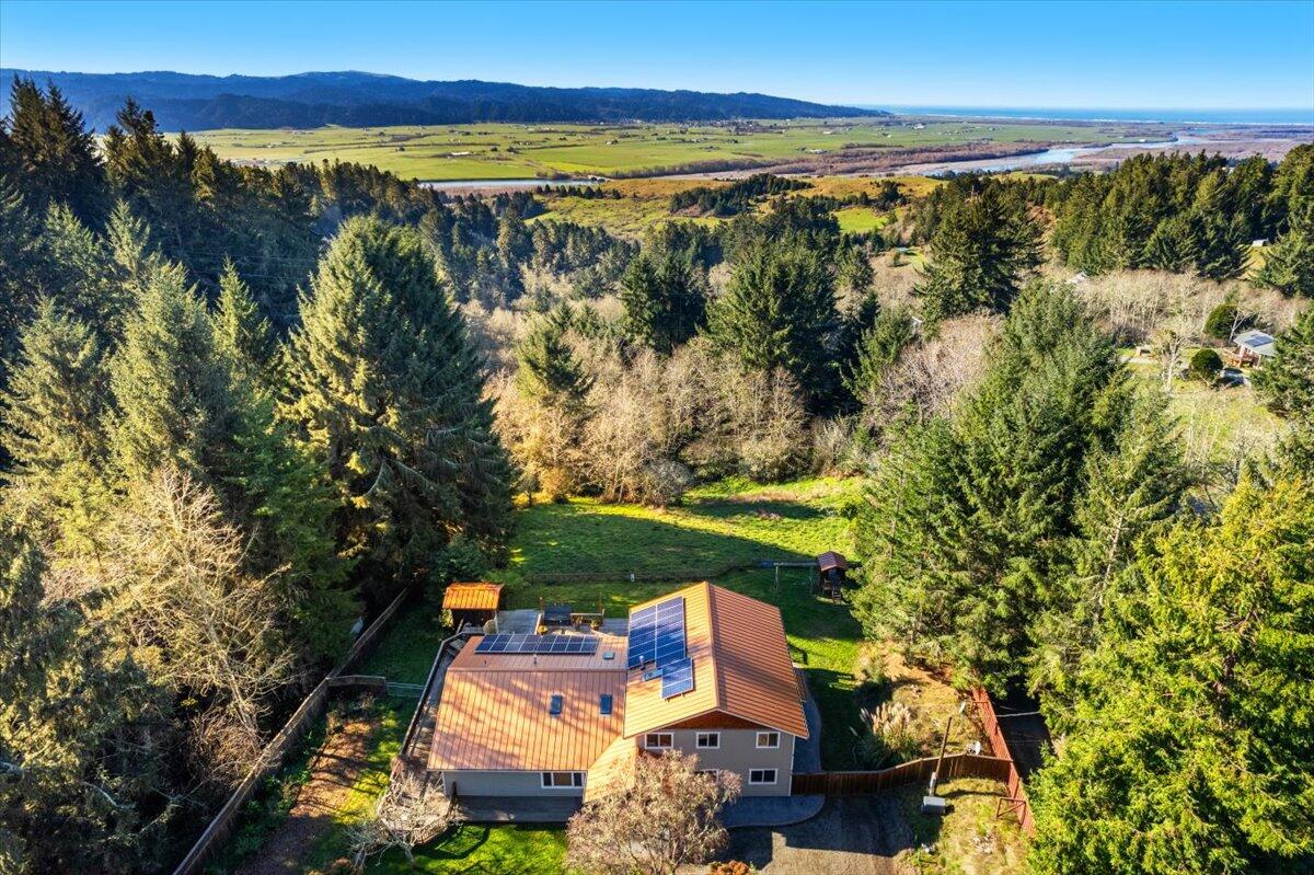 1636 Tompkins Hill Road