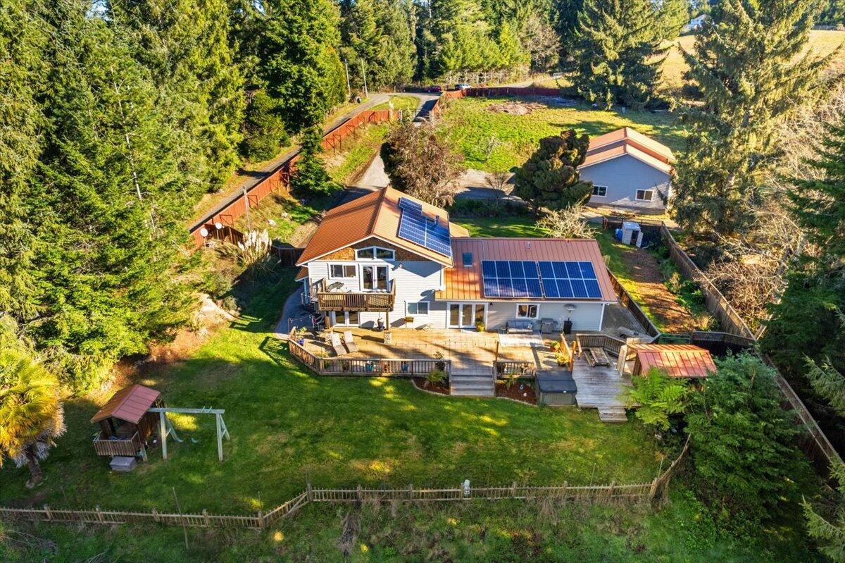 1636 Tompkins Hill Road