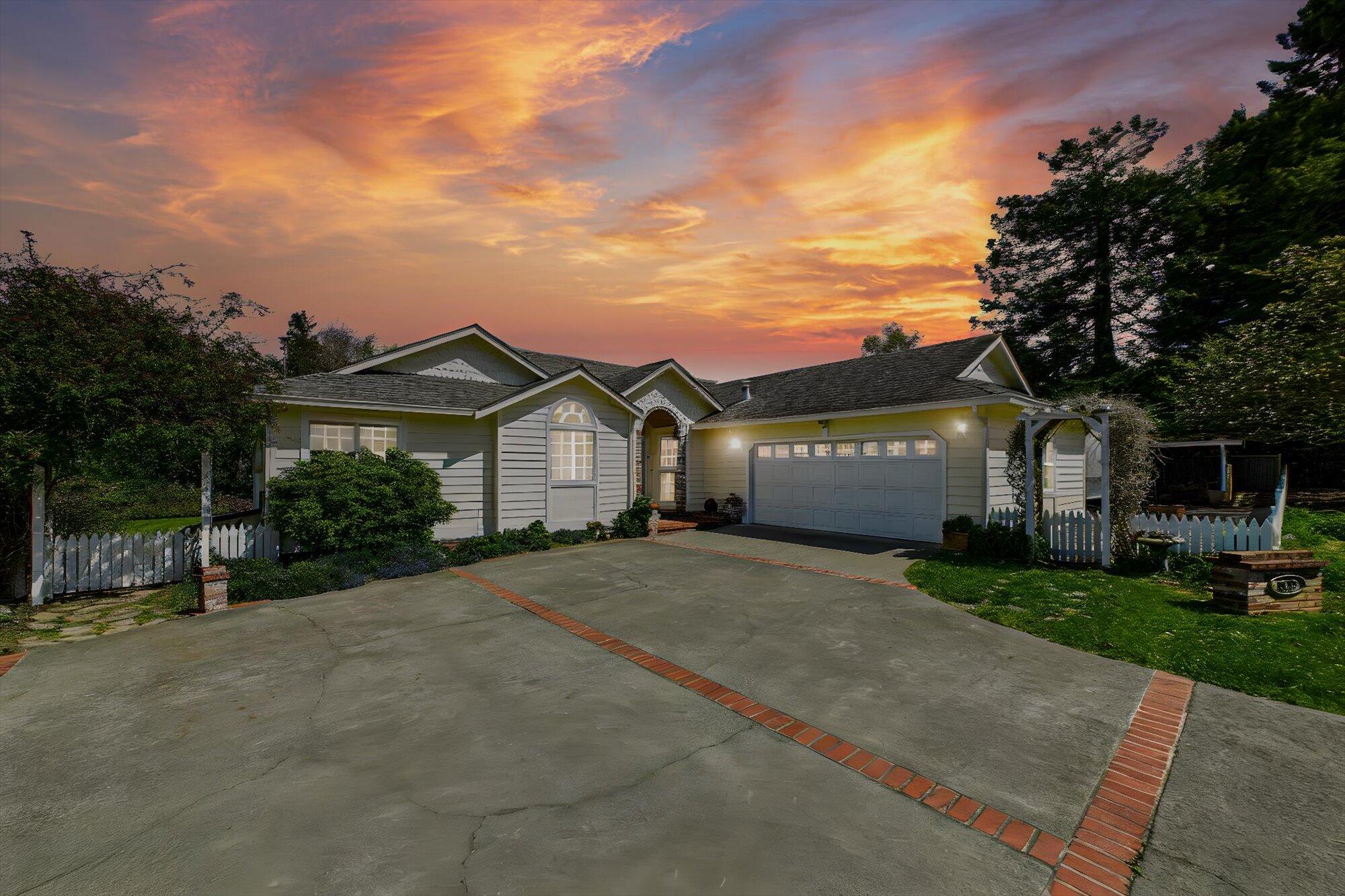 1275 Creek Court, McKinleyville