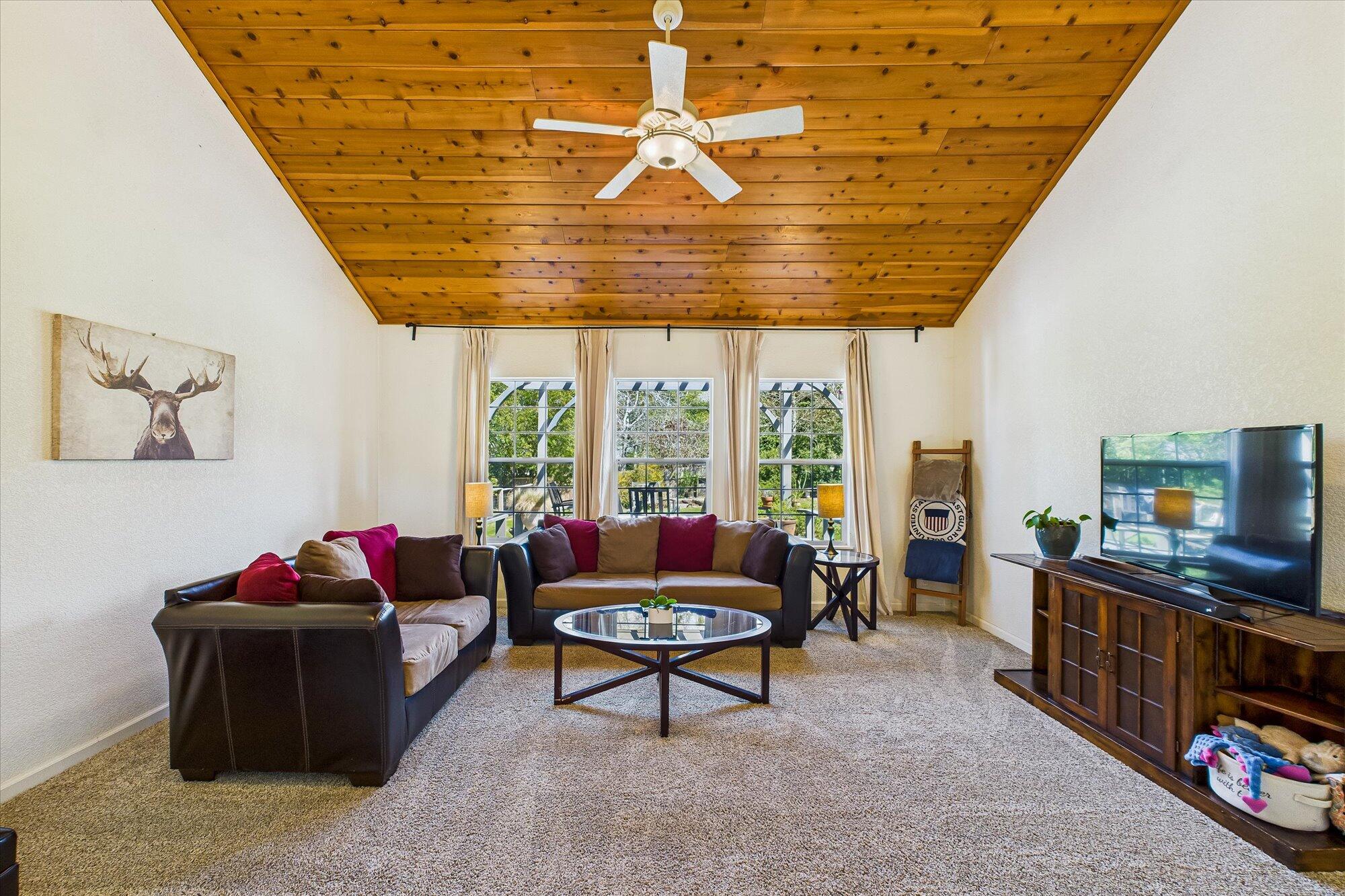 1275 Creek Court, McKinleyville