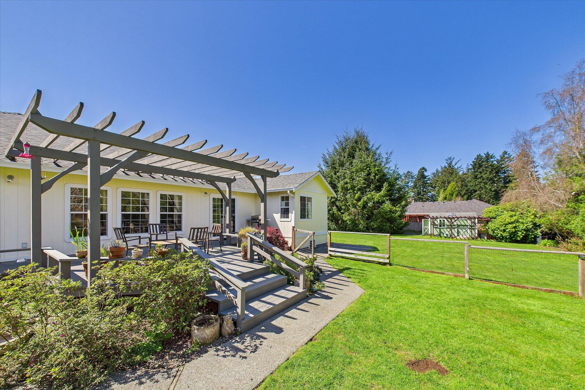 1275 Creek Court, McKinleyville