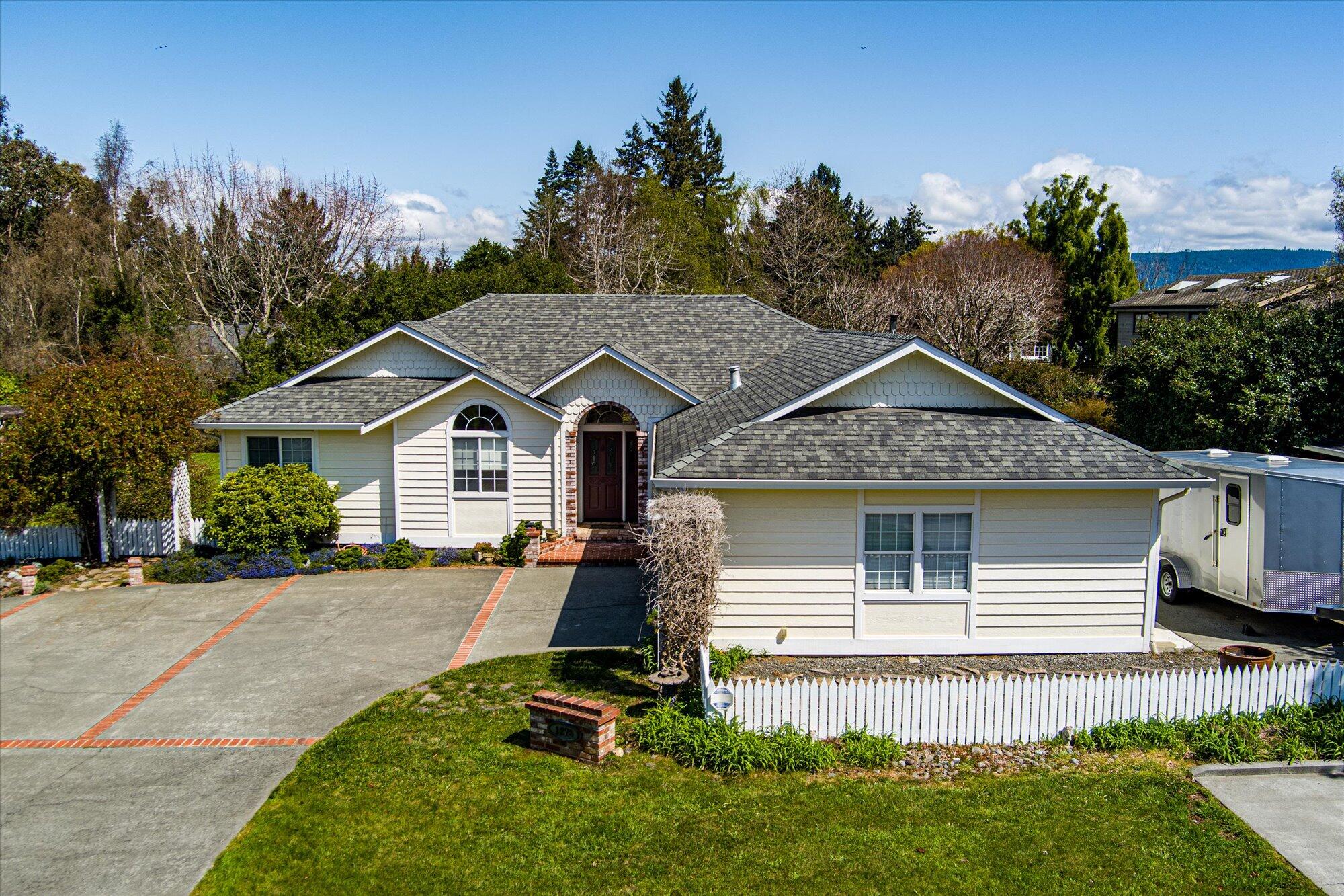 1275 Creek Court, McKinleyville