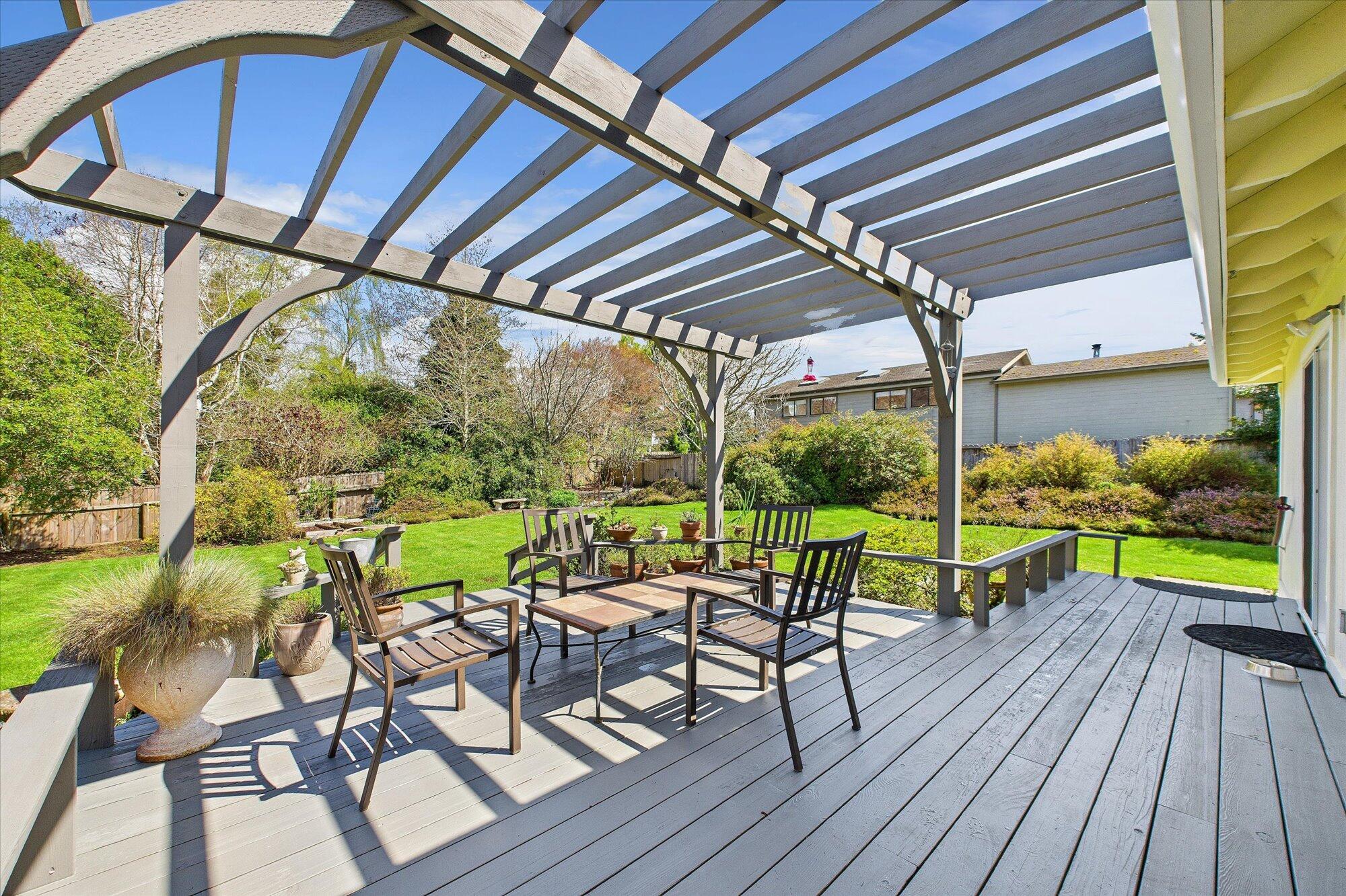 1275 Creek Court, McKinleyville