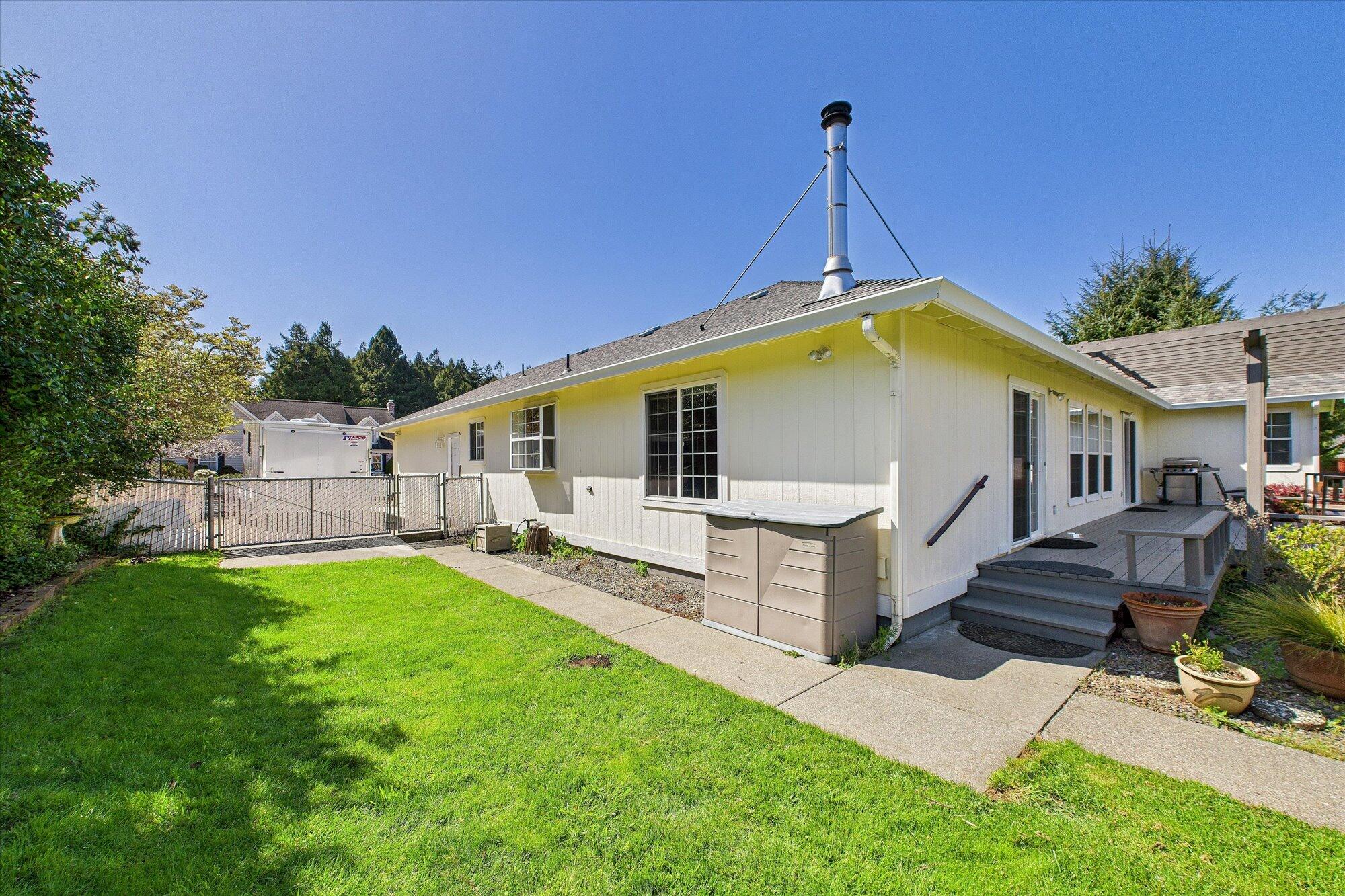 1275 Creek Court, McKinleyville