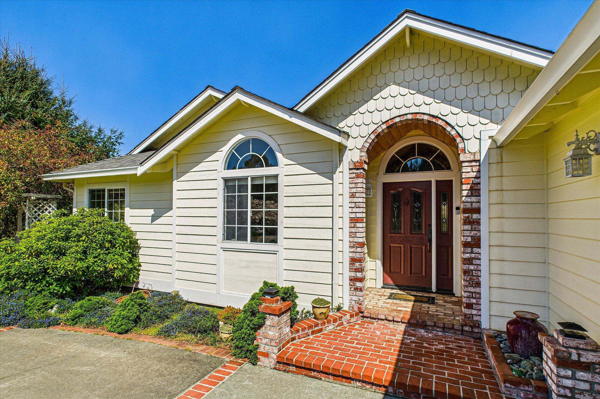1275 Creek Court, McKinleyville