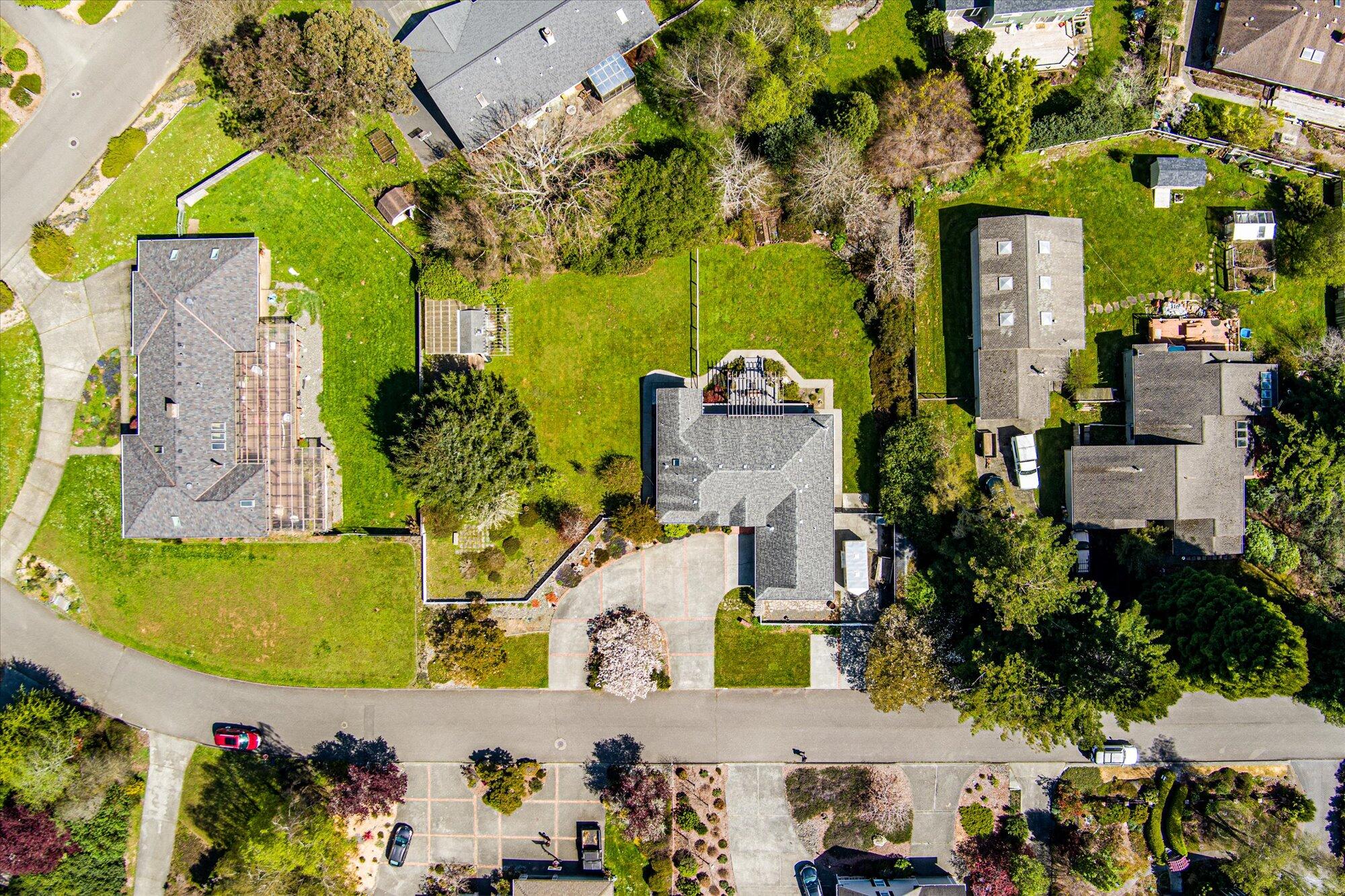 1275 Creek Court, McKinleyville