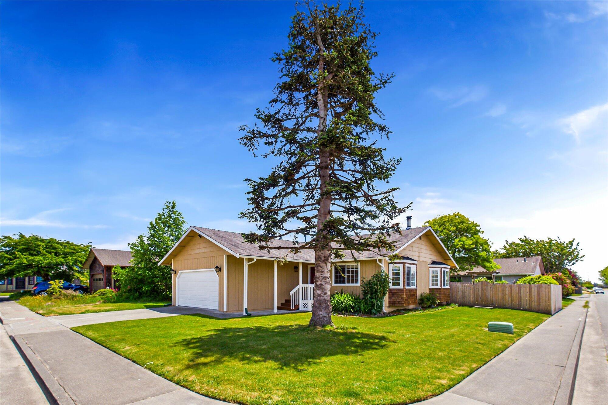 1781 Simas Court